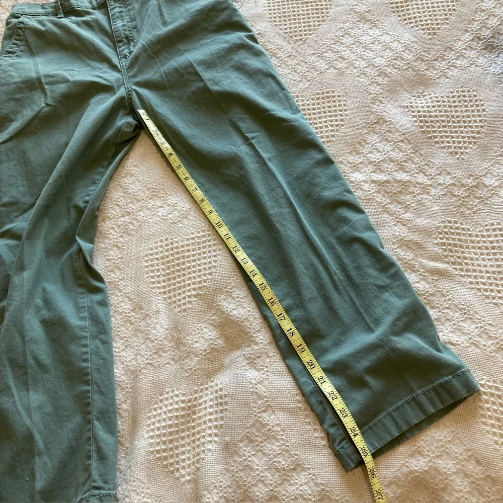 G.H. Bass & Co. Women’s Chino Pants Size 8 Green - Picture 5 of 11
